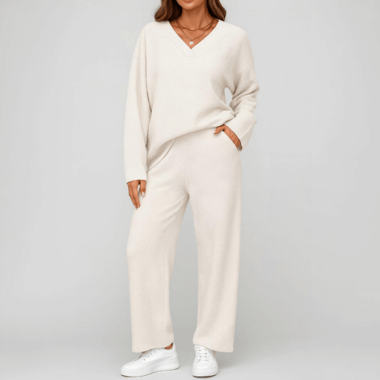 HelloMama™ Cozy Knit & Relaxed Pants Two-Piece Set